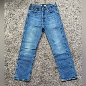 Levi’s Wedgie Straight Jeans